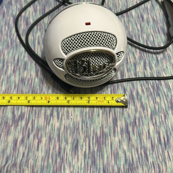 Snowball ice microphone. Lightly used. - Picture 7 of 7